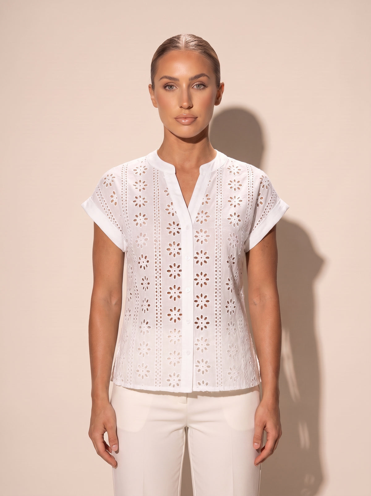 Lochstickerei Bluse