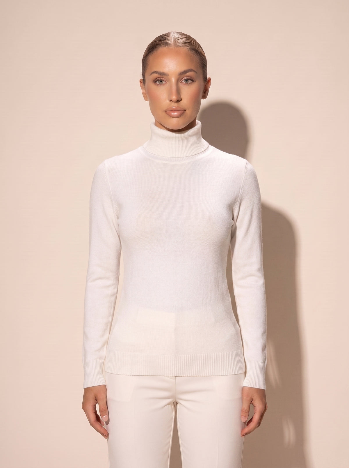 Rollkragenpullover Creme