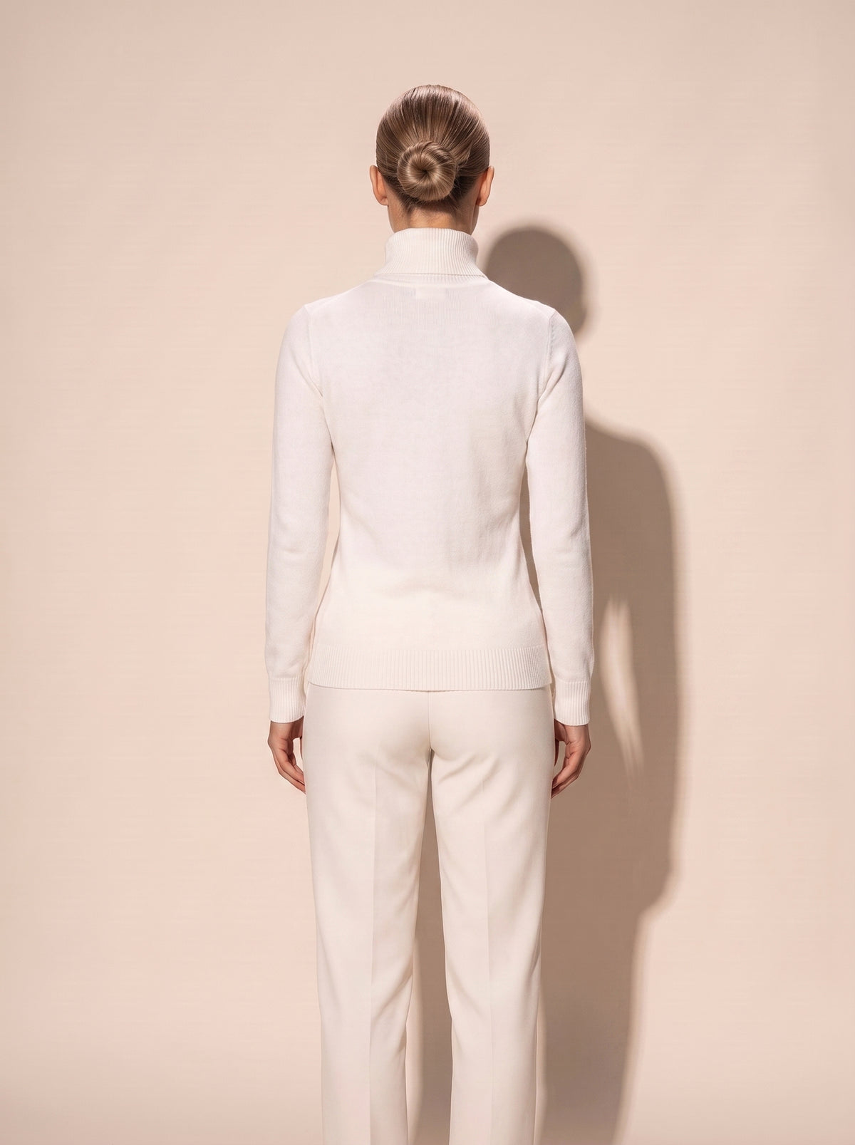 Rollkragenpullover Creme