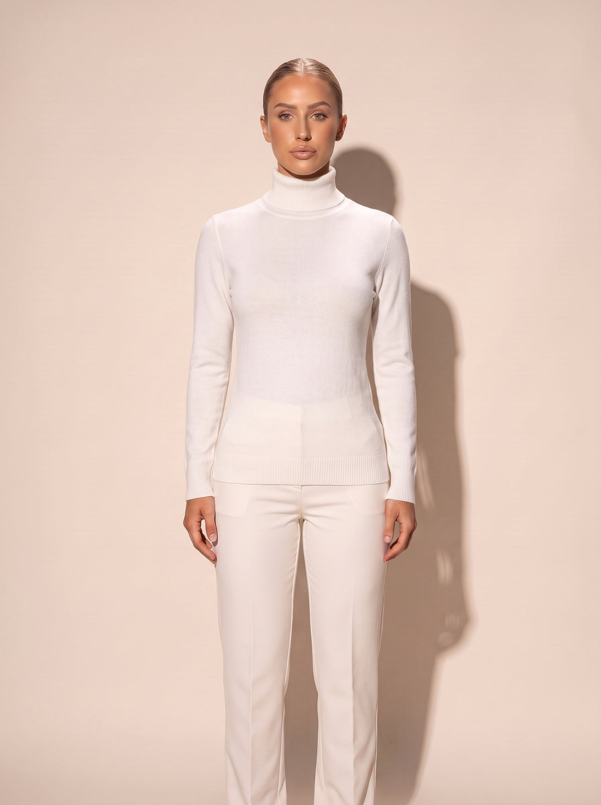 Rollkragenpullover Creme